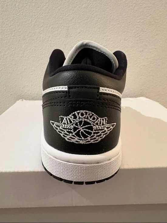 NIB [Jordan] Nike Air Jordan 1 Low Top Panda Sneakers Shoes Womens 5.5 / Youth 4 - Picture 7 of 12